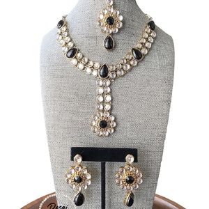 Indian Black Kundan Necklace with Earrings and Maang Tikka